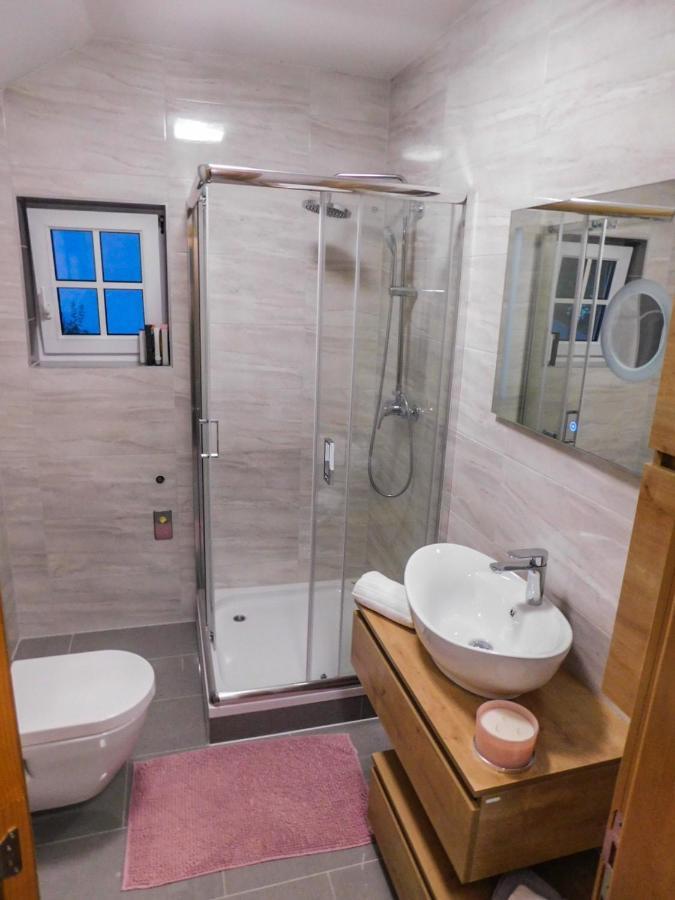 Apartman Lara Otočac Esterno foto