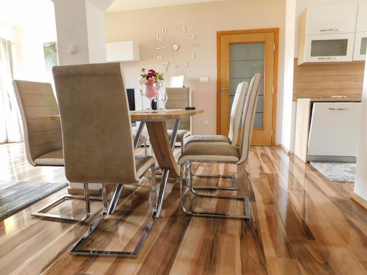 Apartman Lara Otočac Esterno foto